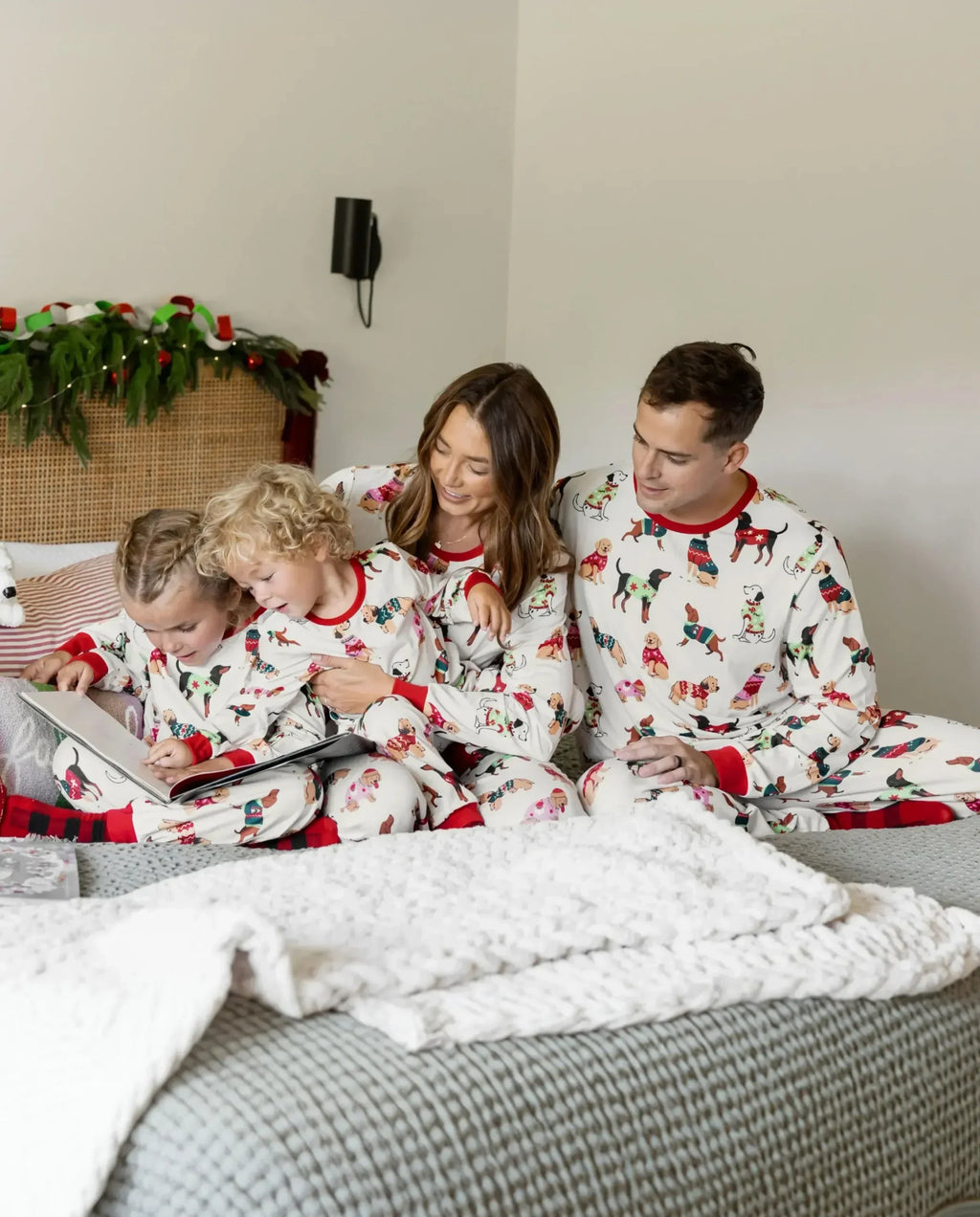 PatPat Family Matching Christmas Pajamas Festive Dog Print Cream