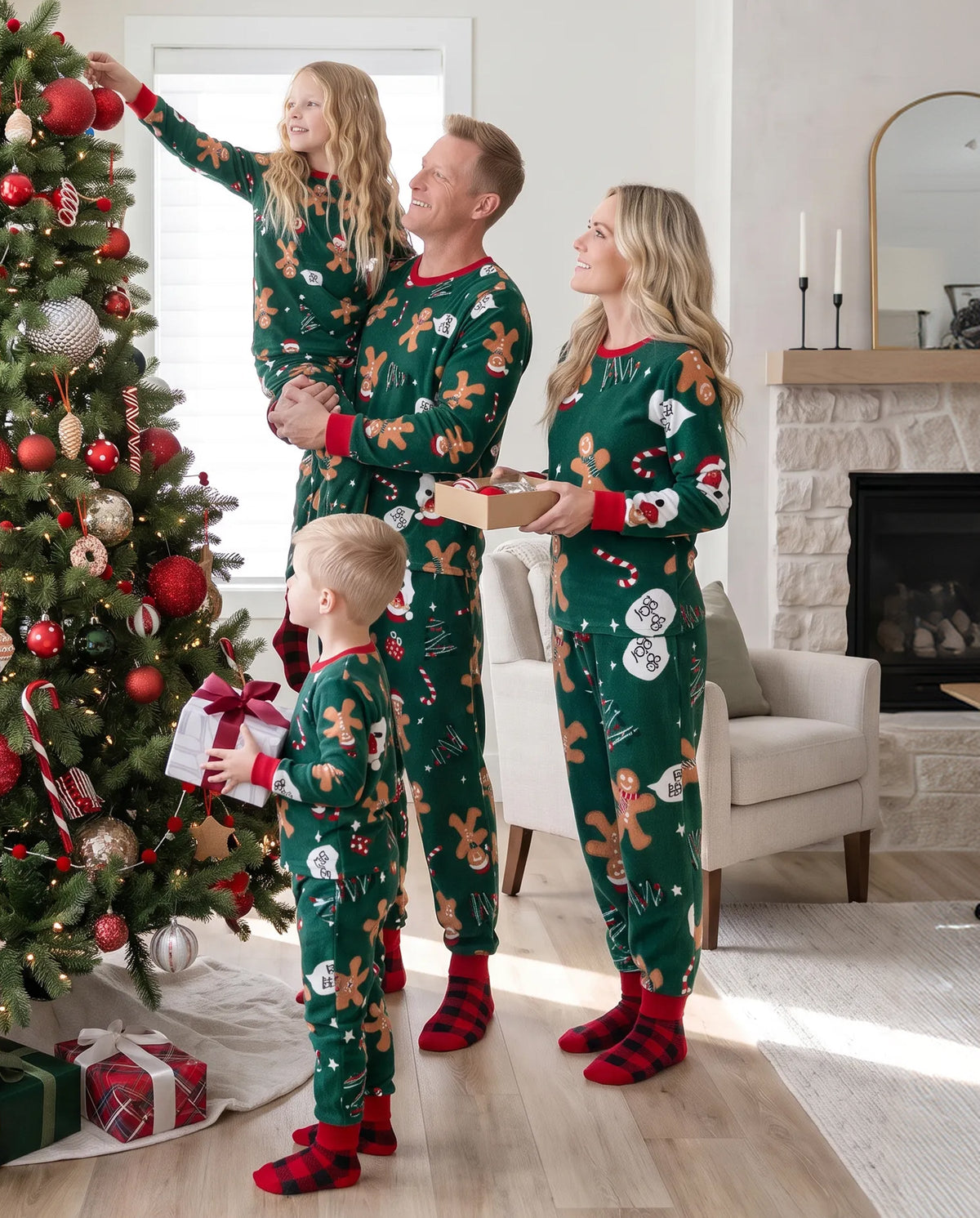 PatPat Family Matching Christmas Pajamas Gingerbread Print Fleece Green